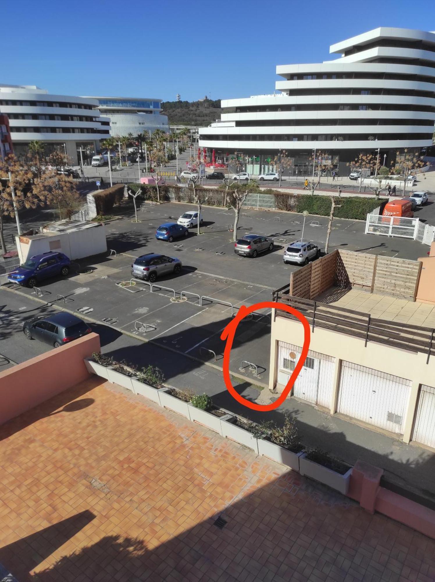 Centre Port,Studio Cosy,Vue Piscine Et Sur Le Parking Prive Ainsi Que Le Mont Saint Martin Agde Exteriör bild